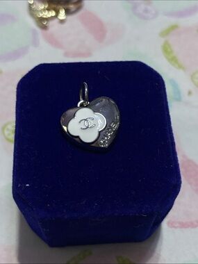 Cc charm